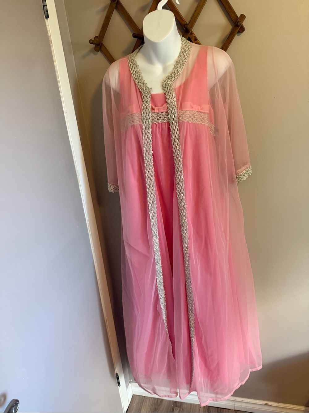 Vintage Cahill Lingerie Pink Nightgown Robe Set Bows Coquette S